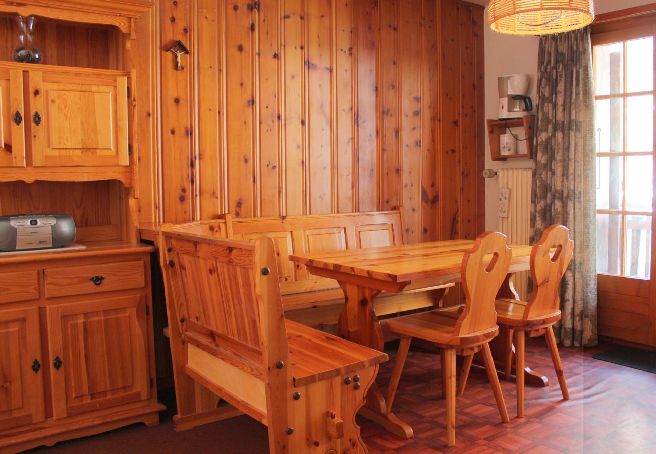 Appartement à Evolène - Chamois 29 - Proche de toutes commodités | Evolène